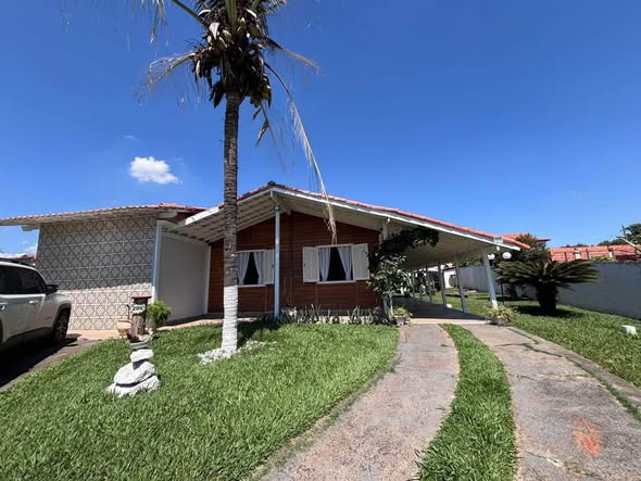 Chácara com Piscina no Bairro Alvorada — foto 1